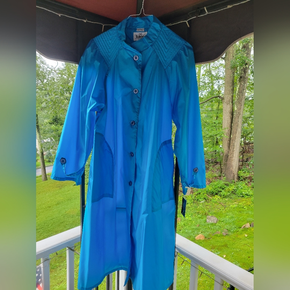 The Totes Coat Woman's 14P Rain Coat NWT - Picture 3 of 8